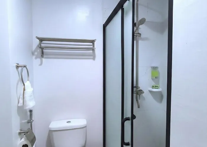 Pool View With Massage Chair-5 Min To Cebu Airport Aparthotel